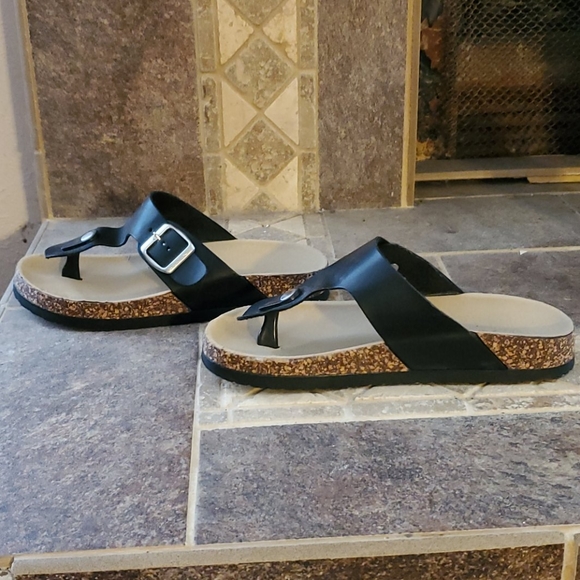 Black Slide-On Thong Sandals - Picture 6 of 8